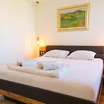 Apartment Apricus Split